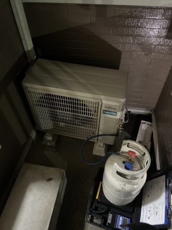 冷えないエアコンガス漏れ修理、R32ガスチャージ『千葉県柏市花野井』S様